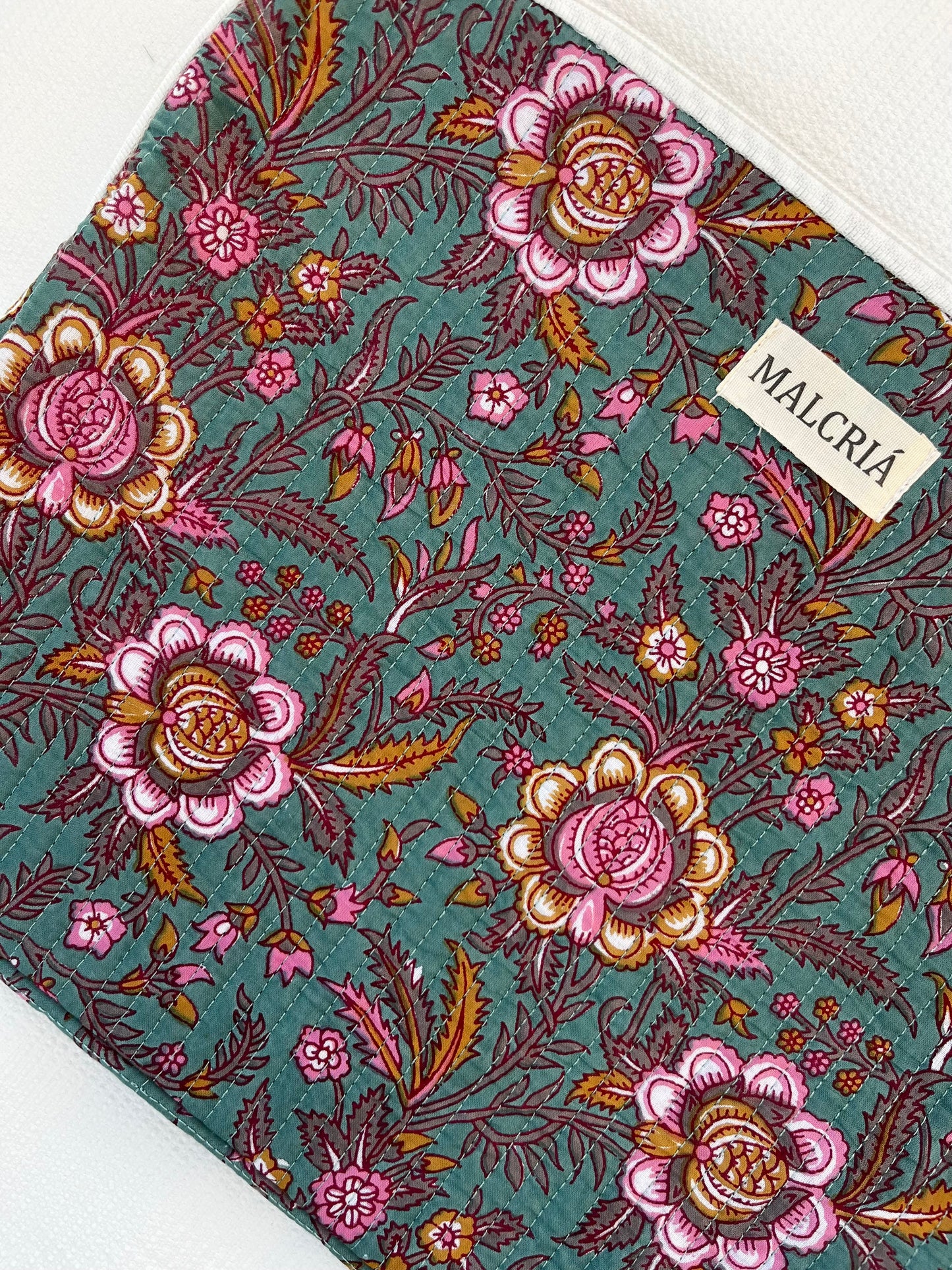 FUNDA PORTATIL (14") Rosaura Oliva